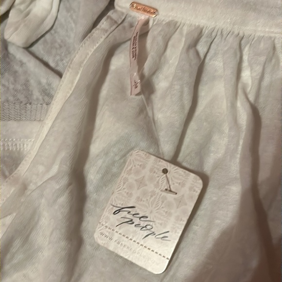 NWT. FREE PEOPLE  SUN-SETTER TOP - Picture 5 of 8